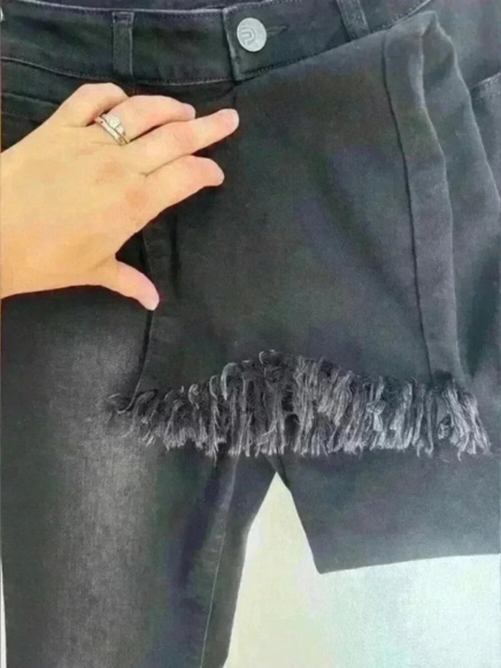 Women’s Peppered Denim black pants fringe ankle hem size 26 zip closure